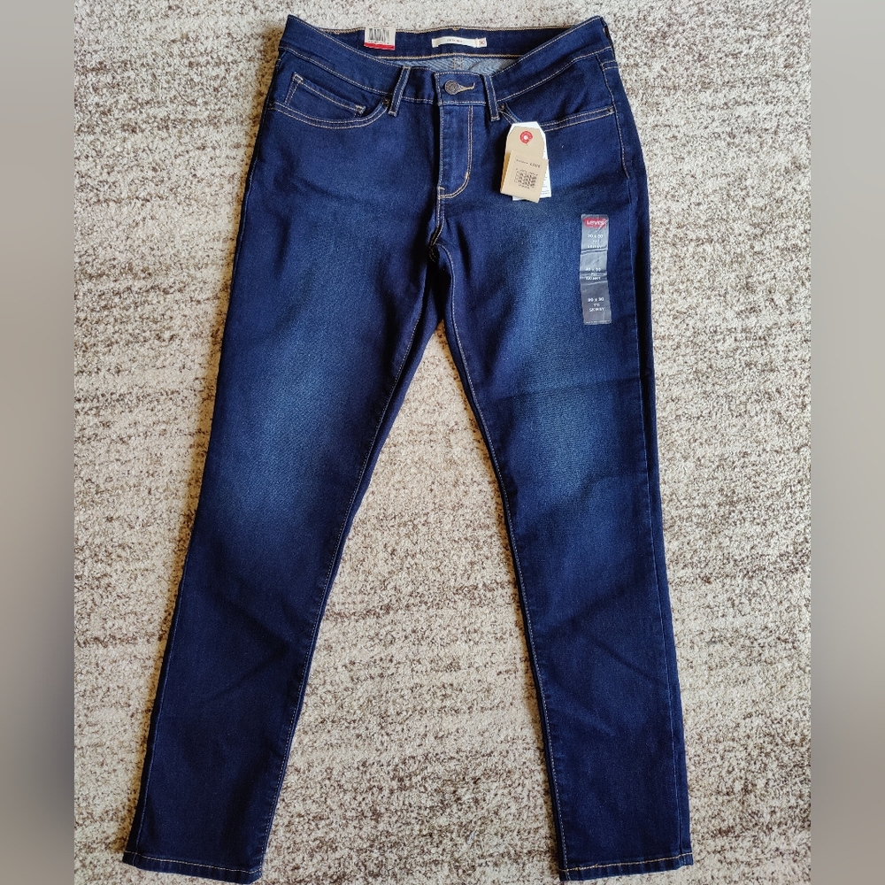 NWT Levi's 711 Skinny Jeans size 30